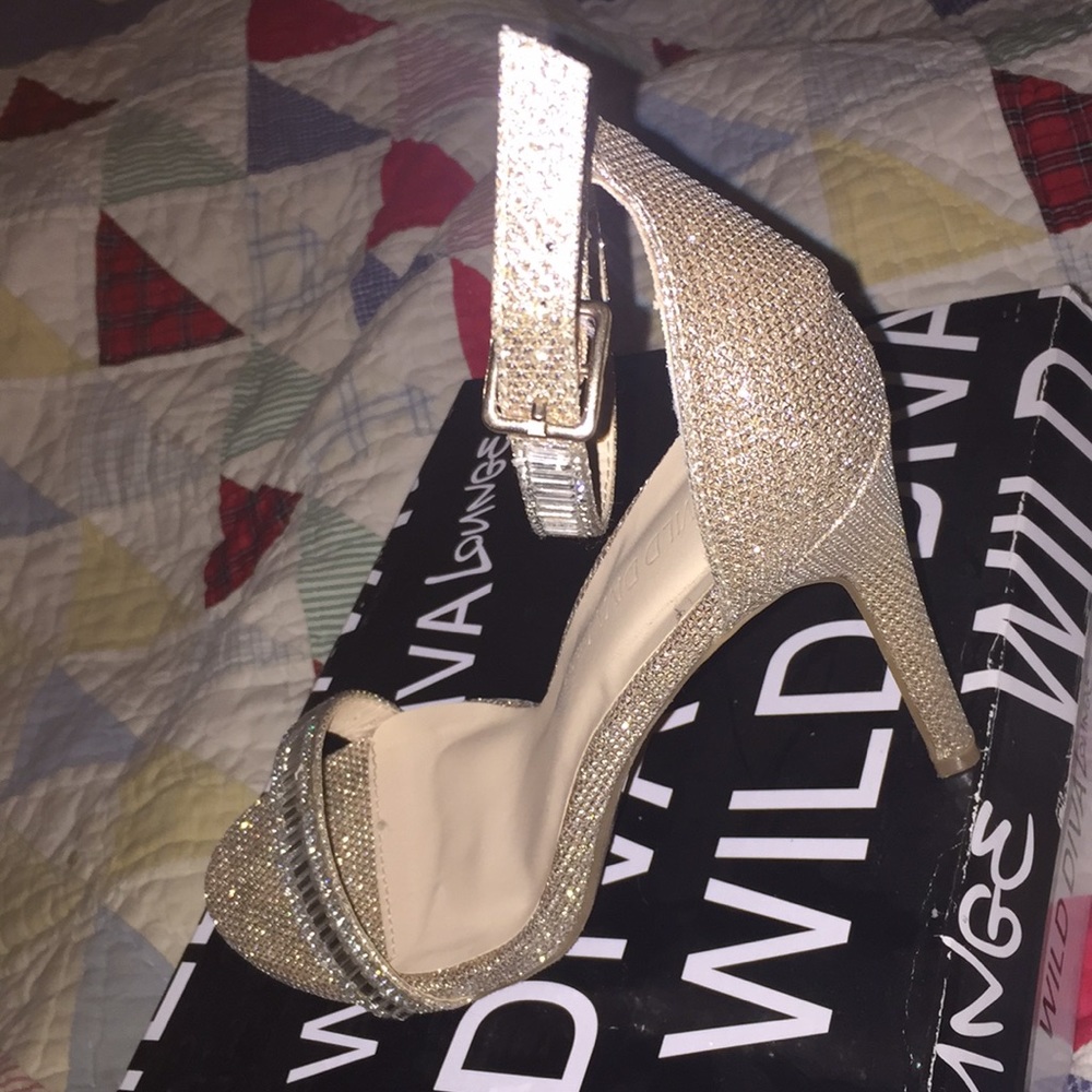 High heels - Picture 3 of 5